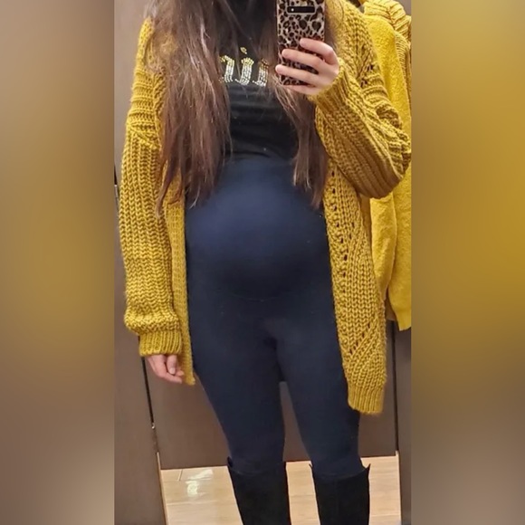 Medium Yellow jacket - Picture 2 of 10